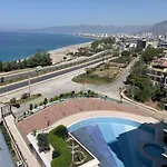 Luxury Penthouse With Amazing Sea View First Row * אלאניה