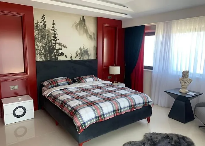 Luxury Penthouse With Amazing Sea View First Row Apartment